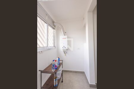 Apartamento à venda com 76m², 3 quartos e 1 vagaÁrea de Serviço