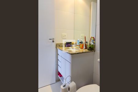 Apartamento à venda com 79m², 2 quartos e 2 vagasBanheiro Social