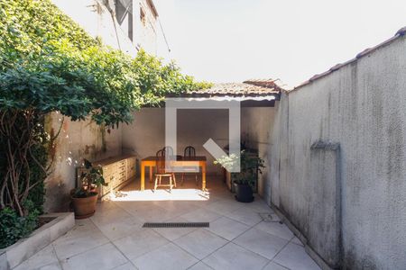 Casa de condomínio para alugar com 50m², 2 quartos e 1 vaga Casa de condomínio para alugar com 50m², 2 quartos e 1 vagaQuintal