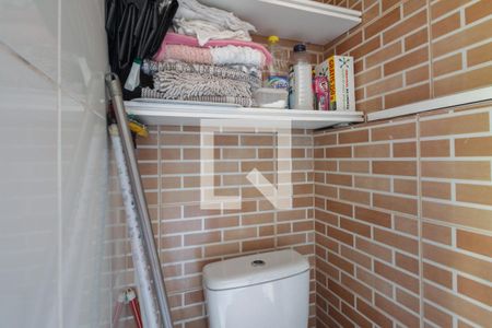 Casa de condomínio para alugar com 50m², 2 quartos e 1 vaga Casa de condomínio para alugar com 50m², 2 quartos e 1 vagaBanheiro de Serviço