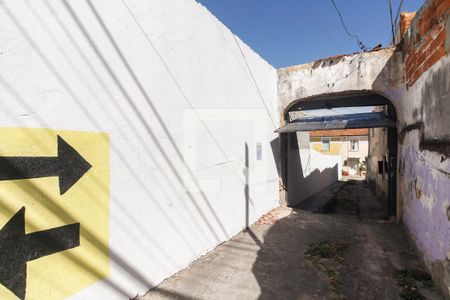 Casa de condomínio para alugar com 50m², 2 quartos e 1 vaga Casa de condomínio para alugar com 50m², 2 quartos e 1 vagaFachada