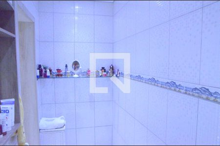 Casa à venda com 290m², 3 quartos e 2 vagasBanheiro da Suíte