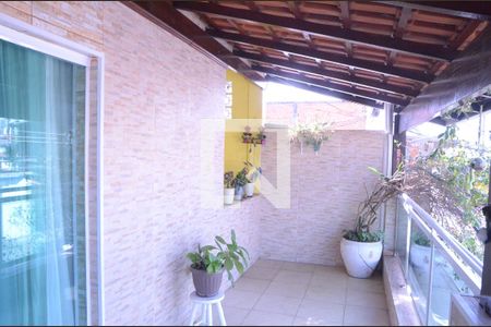 Varanda de casa à venda com 3 quartos, 290m² em Vila Yolanda, Osasco