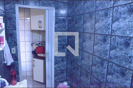 Casa à venda com 290m², 3 quartos e 2 vagasBanheiro 2