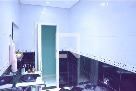 Casa à venda com 290m², 3 quartos e 2 vagasBanheiro 1