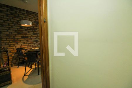 Casa de condomínio à venda com 190m², 3 quartos e 2 vagasLavabo