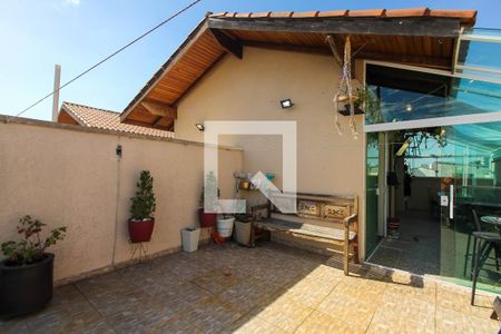 Casa de condomínio à venda com 190m², 3 quartos e 2 vagasSacada