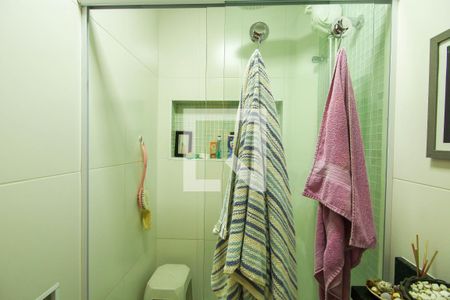 Casa de condomínio à venda com 190m², 3 quartos e 2 vagasBanheiro