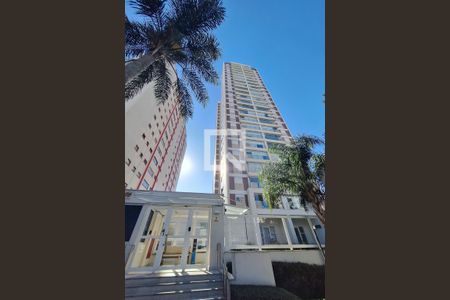 Apartamento para alugar com 76m², 2 quartos e 2 vagasFachada