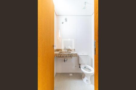 Banheiro de kitnet/studio para alugar com 1 quarto, 34m² em Jardim Taquaral, São Paulo