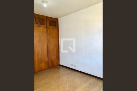 Apartamento à venda com 80m², 3 quartos e 2 vagas Apartamento à venda com 80m², 3 quartos e 2 vagasQuarto 2