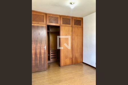 Apartamento à venda com 80m², 3 quartos e 2 vagas Apartamento à venda com 80m², 3 quartos e 2 vagasQuarto 2