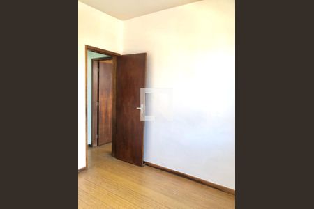 Apartamento à venda com 80m², 3 quartos e 2 vagas Apartamento à venda com 80m², 3 quartos e 2 vagasQuarto 1