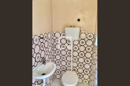 Apartamento à venda com 80m², 3 quartos e 2 vagas Apartamento à venda com 80m², 3 quartos e 2 vagasBanheiro de serviço