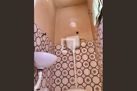 Apartamento à venda com 80m², 3 quartos e 2 vagas Apartamento à venda com 80m², 3 quartos e 2 vagasBanheiro de serviço