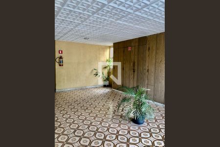 Apartamento à venda com 80m², 3 quartos e 2 vagas Apartamento à venda com 80m², 3 quartos e 2 vagasHall social