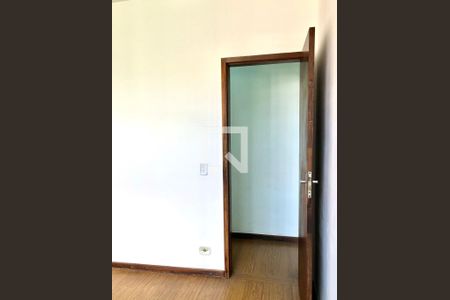 Apartamento à venda com 80m², 3 quartos e 2 vagas Apartamento à venda com 80m², 3 quartos e 2 vagasQuarto 1