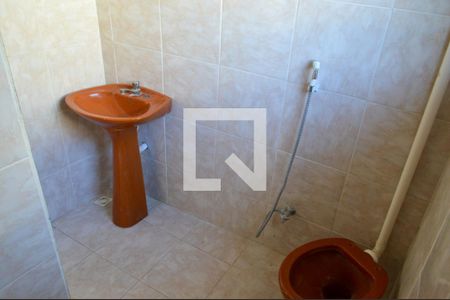 Casa para alugar com 64m², 2 quartos e sem vaga Casa para alugar com 64m², 2 quartos e sem vagaBanheiro