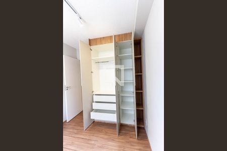 Apartamento à venda com 30m², 1 quarto e sem vaga Apartamento à venda com 30m², 1 quarto e sem vagaQuarto