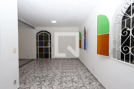 Sala de casa à venda com 3 quartos, 150m² em Parque Residencial Oratorio, São Paulo