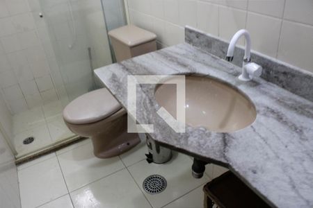 Banheiro 1 de apartamento para alugar com 2 quartos, 183m² em Jardim das Conchas, Guarujá