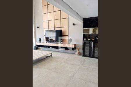 Apartamento para alugar com 3 quartos, 238m² em Vila Suzana, São Paulo