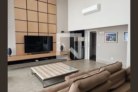 Apartamento para alugar com 3 quartos, 238m² em Vila Suzana, São Paulo