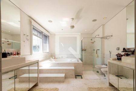 Casa à venda com 1007m², 4 quartos e 10 vagas