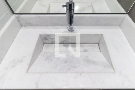 Apartamento à venda com 69m², 1 quarto e 2 vagasBanheiro