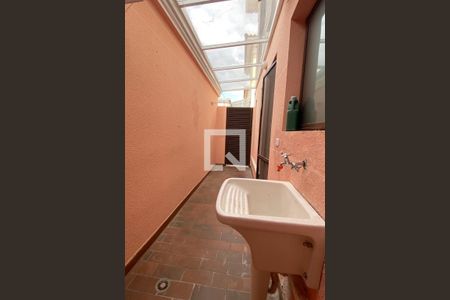 Casa de condomínio à venda com 164m², 3 quartos e 2 vagasÁrea de Serviço