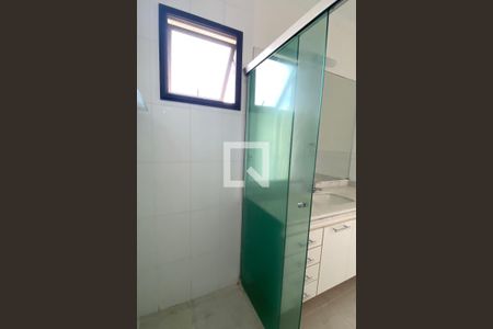 Casa de condomínio à venda com 164m², 3 quartos e 2 vagasBanheiro da Suíte 1