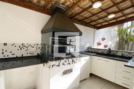 Casa de condomínio à venda com 164m², 3 quartos e 2 vagasChurrasqueira