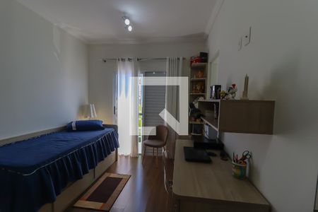 Casa de condomínio à venda com 220m², 3 quartos e 6 vagasSuíte 3