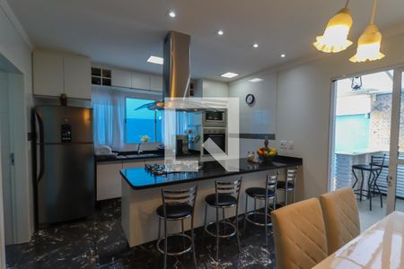 Casa de condomínio à venda com 220m², 3 quartos e 6 vagasCozinha