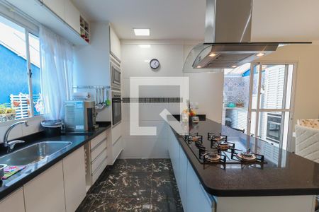 Casa de condomínio à venda com 220m², 3 quartos e 6 vagasCozinha