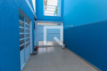 Casa de condomínio à venda com 220m², 3 quartos e 6 vagasQuintal