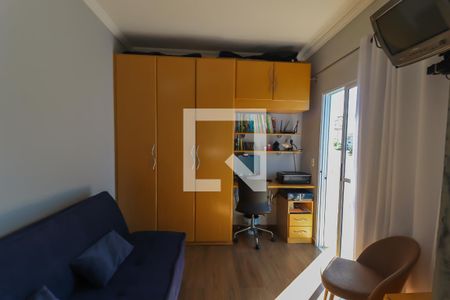 Casa de condomínio à venda com 220m², 3 quartos e 6 vagasSuíte 2