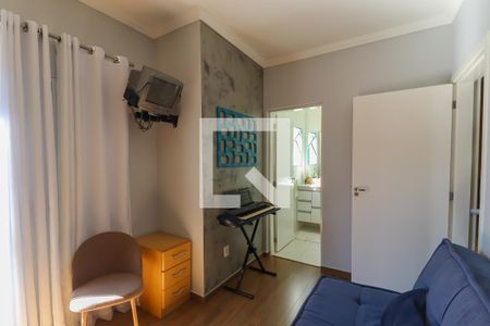 Casa de condomínio à venda com 220m², 3 quartos e 6 vagasSuíte 2