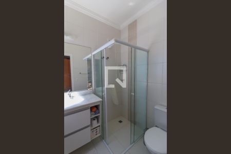 Casa de condomínio à venda com 220m², 3 quartos e 6 vagasSuíte 2