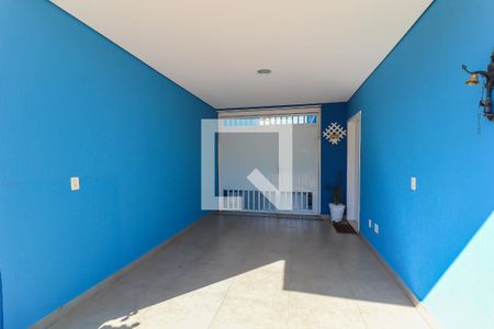 Casa de condomínio à venda com 220m², 3 quartos e 6 vagasGaragem