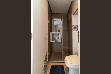 Banheiro de kitnet/studio para alugar com 1 quarto, 31m² em Pompeia, São Paulo