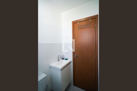 Apartamento para alugar com 45m², 2 quartos e 1 vaga Apartamento para alugar com 45m², 2 quartos e 1 vagaBanheiro