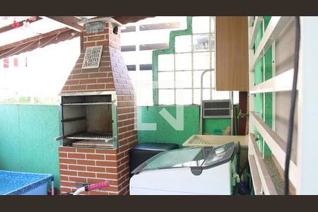 Casa à venda com 155m², 3 quartos e 1 vagaÁrea de Serviço