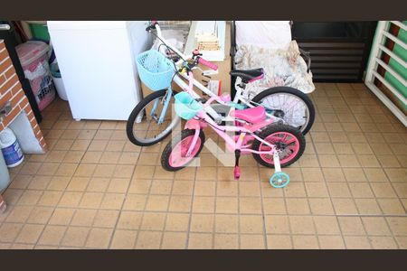 Casa à venda com 155m², 3 quartos e 1 vagaÁrea de Serviço