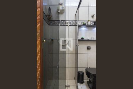 Casa à venda com 135m², 3 quartos e 2 vagas Casa à venda com 135m², 3 quartos e 2 vagasBanheiro