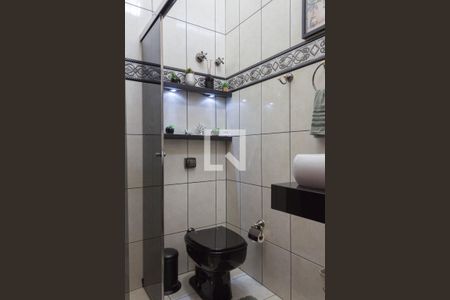 Casa à venda com 135m², 3 quartos e 2 vagas Casa à venda com 135m², 3 quartos e 2 vagasBanheiro