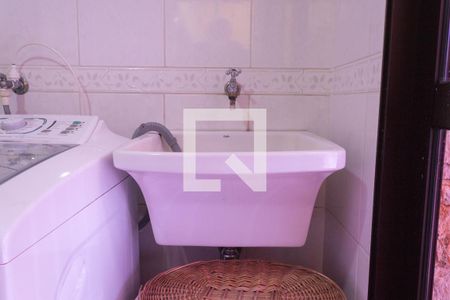 Casa à venda com 135m², 3 quartos e 2 vagas Casa à venda com 135m², 3 quartos e 2 vagasÁrea de Serviço