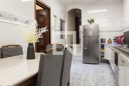 Casa à venda com 135m², 3 quartos e 2 vagas Casa à venda com 135m², 3 quartos e 2 vagasCozinha