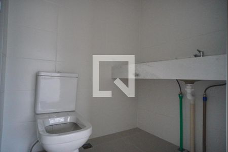 Banheiro de kitnet/studio à venda com 1 quarto, 70m² em Petrópolis, Porto Alegre