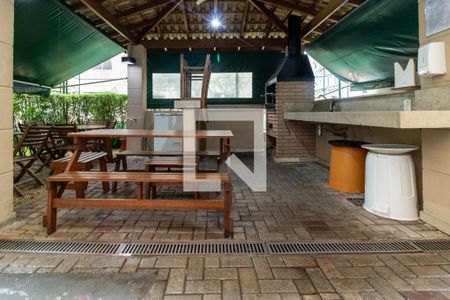 Apartamento para alugar com 44m², 2 quartos e 1 vagaÁrea comum - Churrasqueira